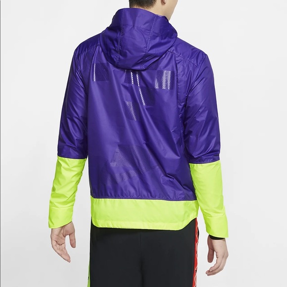 SOLD // Nike Reflective Running Windbreaker - Picture 7 of 9